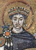 4 Justinián I. znázorněný na mozaice v chrámu San Vitale v Ravenně.jpg